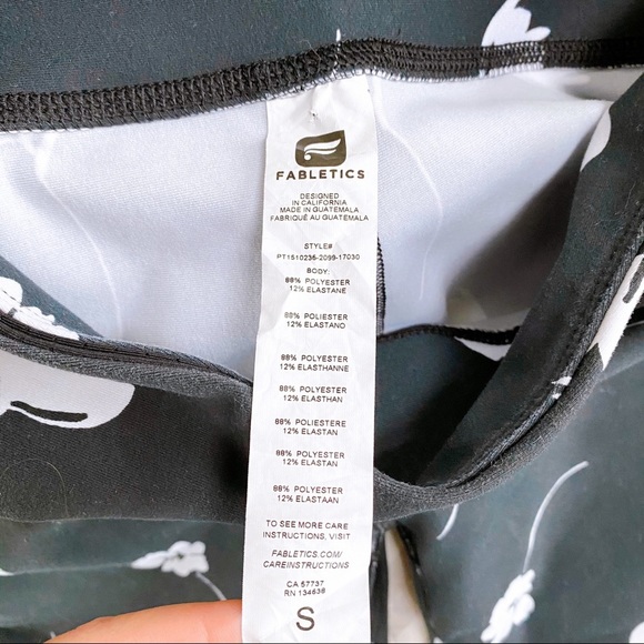 Fabletics Cropped Flower Print Leggings S NWOT - Picture 4 of 4